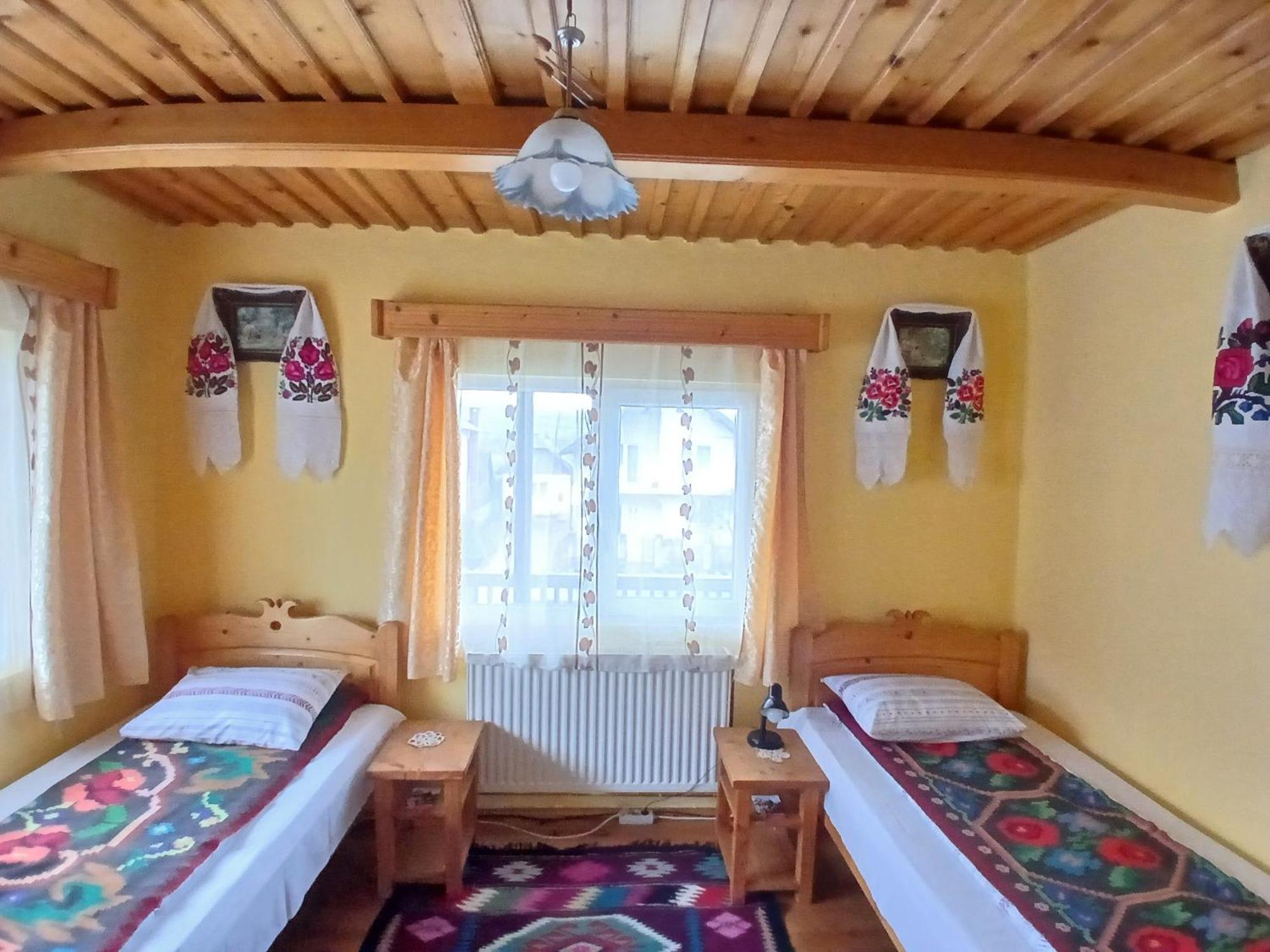 Отель Casa Muntean Ваду-Изей Экстерьер фото